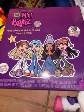 Mini Bratz Advent Calendar - Purple - Mini Bratz